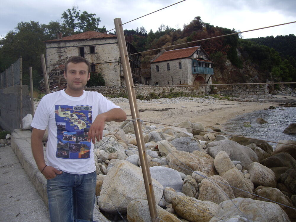  21434751  MIKHALIS, 42 ,    