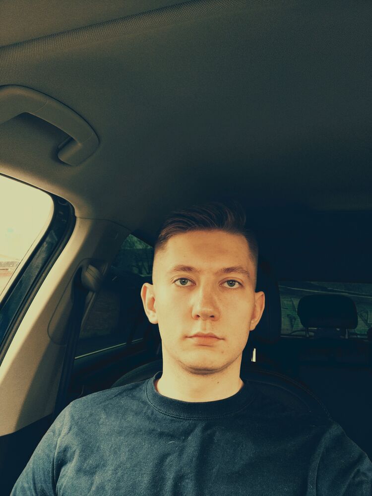  33350721  Igor, 29 ,    