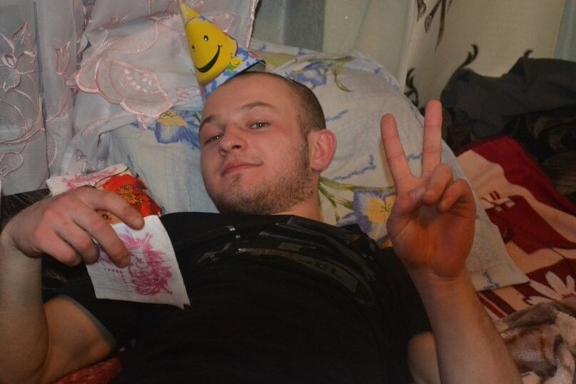  9668641  Dima, 32 ,    