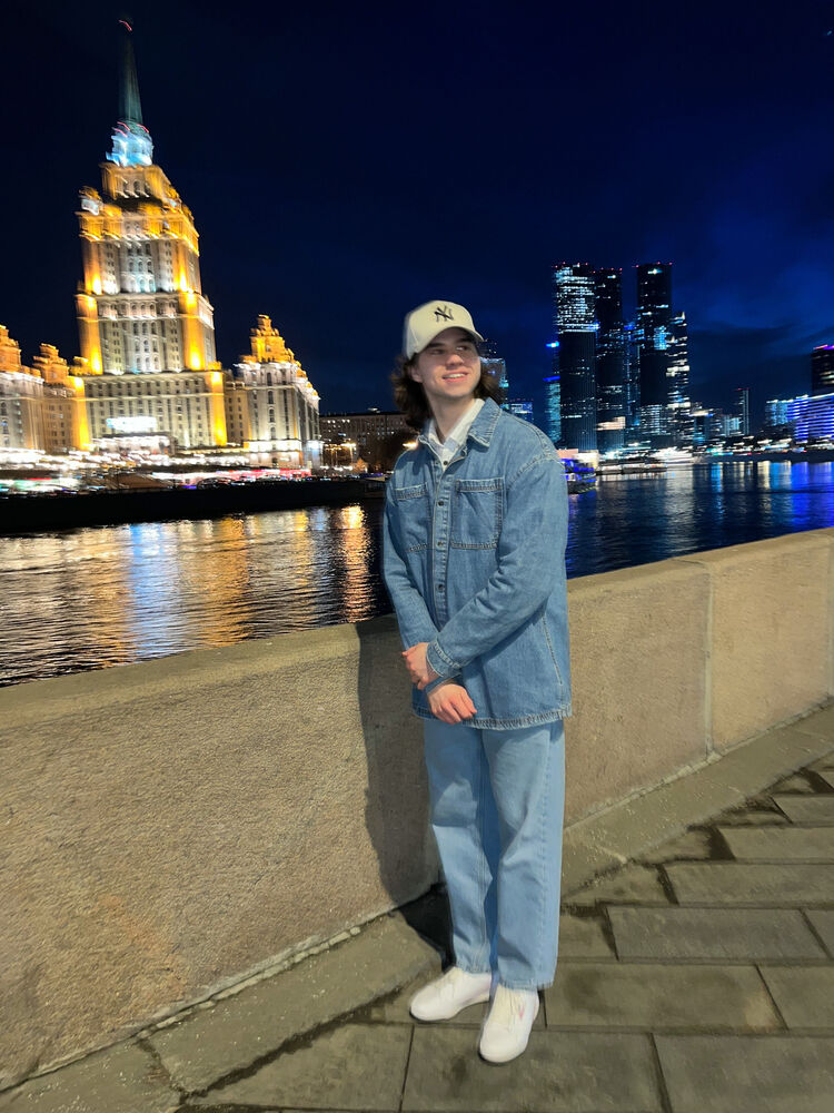  ,   Pavel, 21 ,   ,   