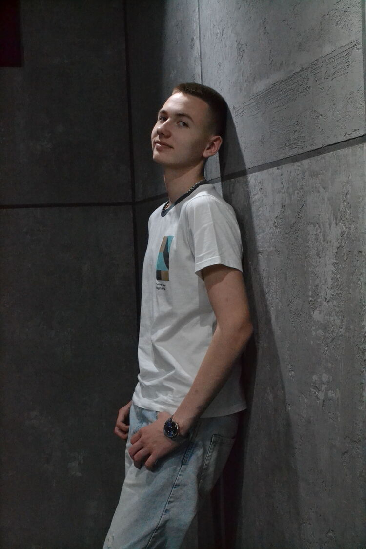  37827401  , 22 ,    --