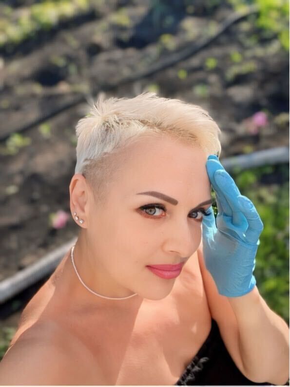  44393031  Lilya, 51 ,    