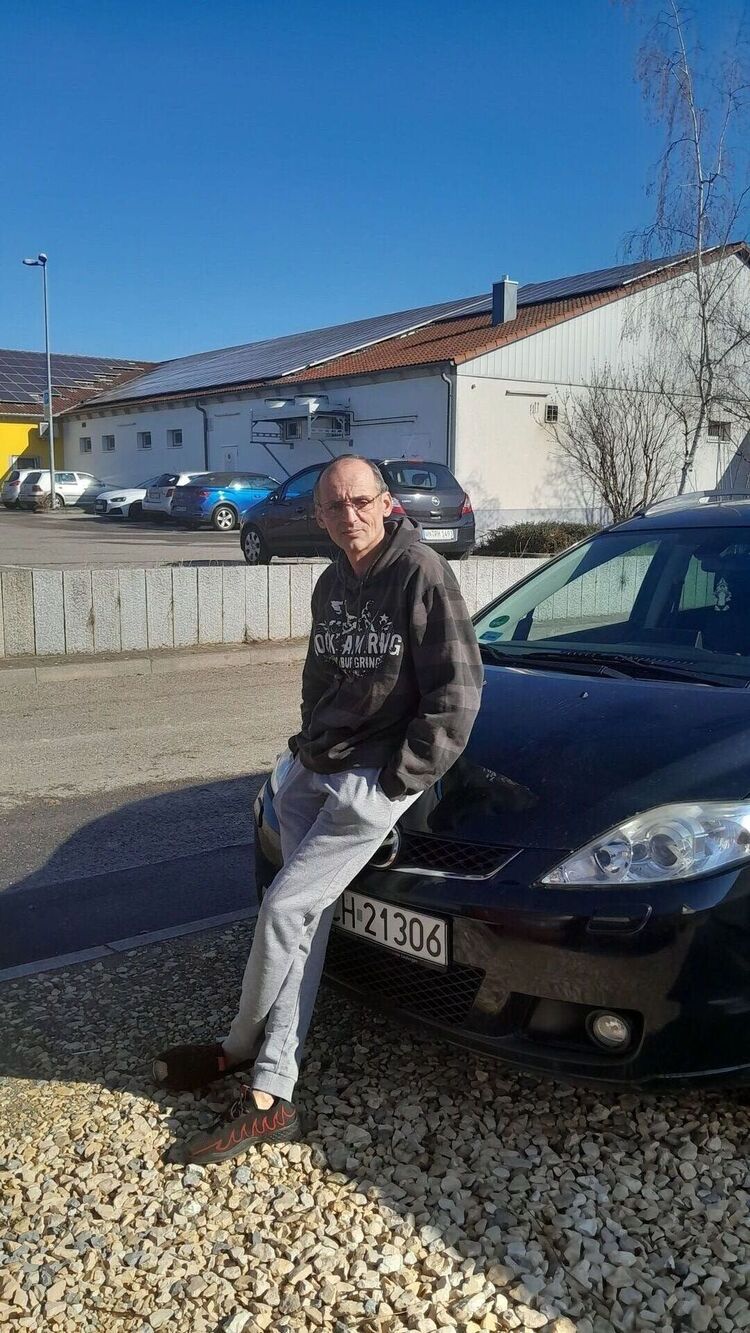  51358641  , 47 ,    Solingen