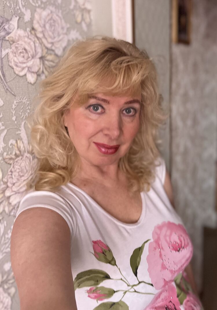  ,   LaRisa, 65 ,     , c 