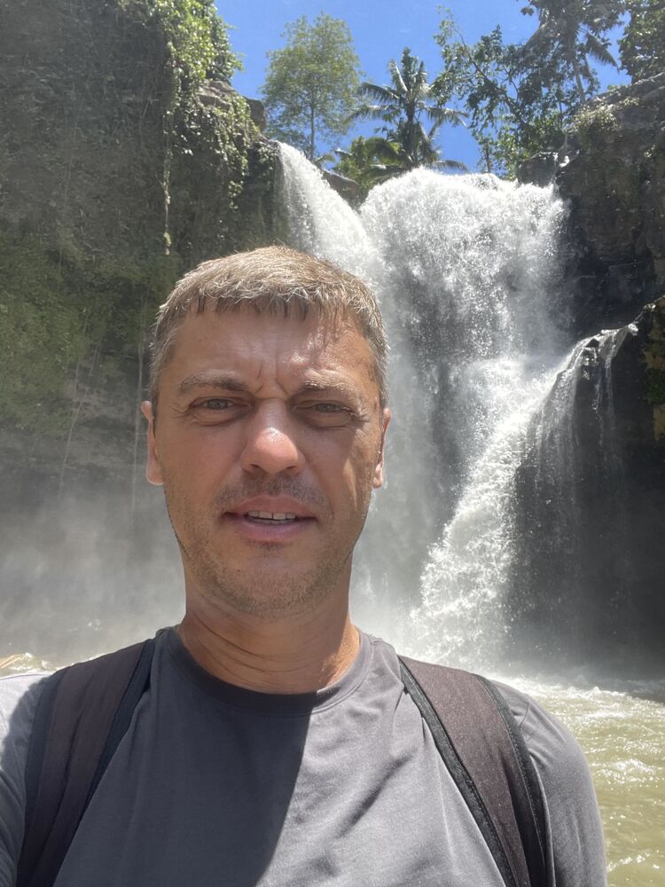  Denpasar,   Aleksandr, 48 ,   ,   , c 