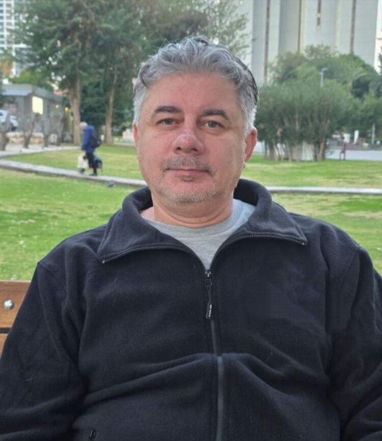 ���� 55257551 ������� Alt, 52 ����, ���� ���������� � Holon