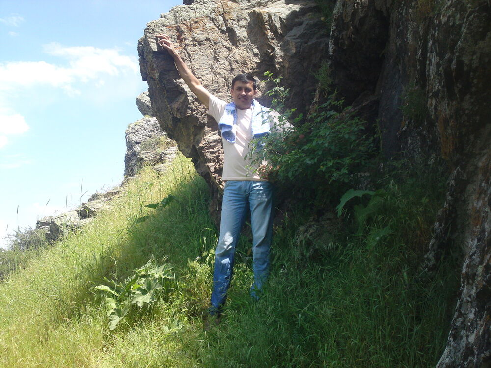  8247111  Dilshod, 39 ,    