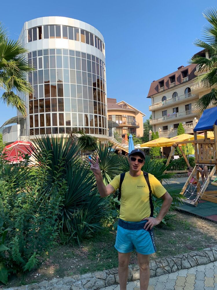  ,   Valery, 52 ,   ,   , c 