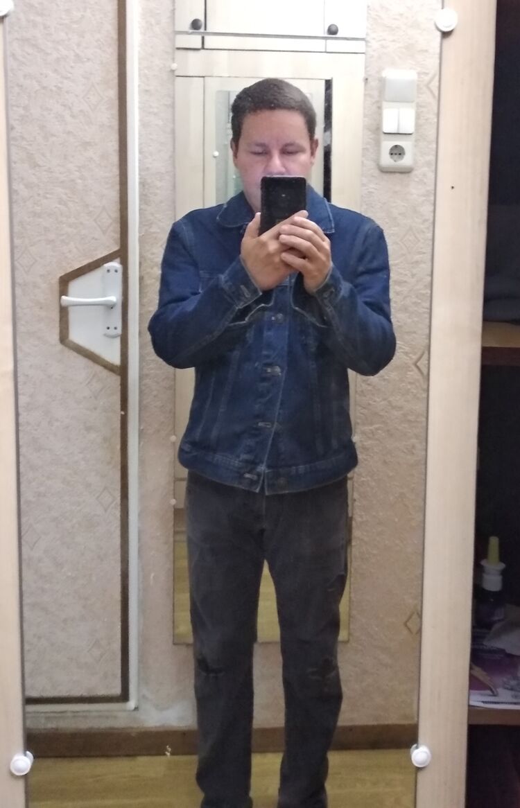  44048951  Nik, 40 ,    -