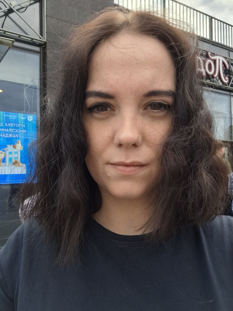  51679801  , 27 ,    
