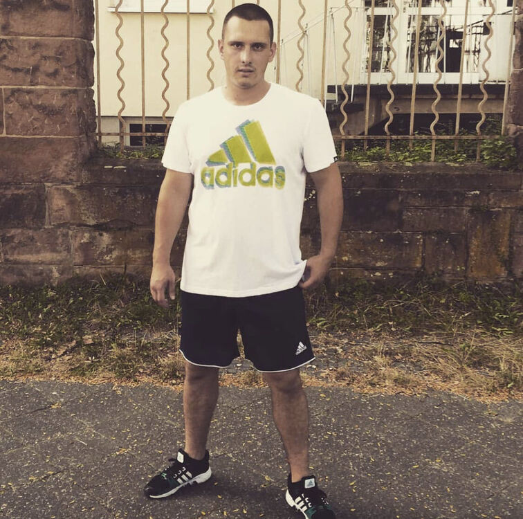  Bad Lippspringe,   , 34 ,   ,   