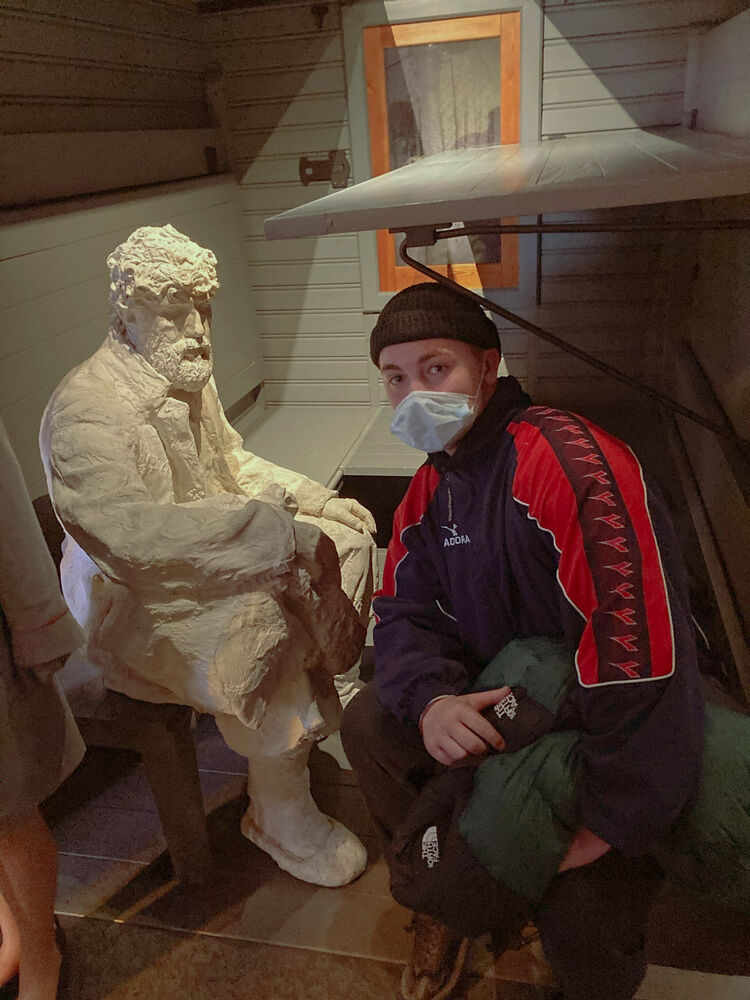  26967321  , 21 ,    -