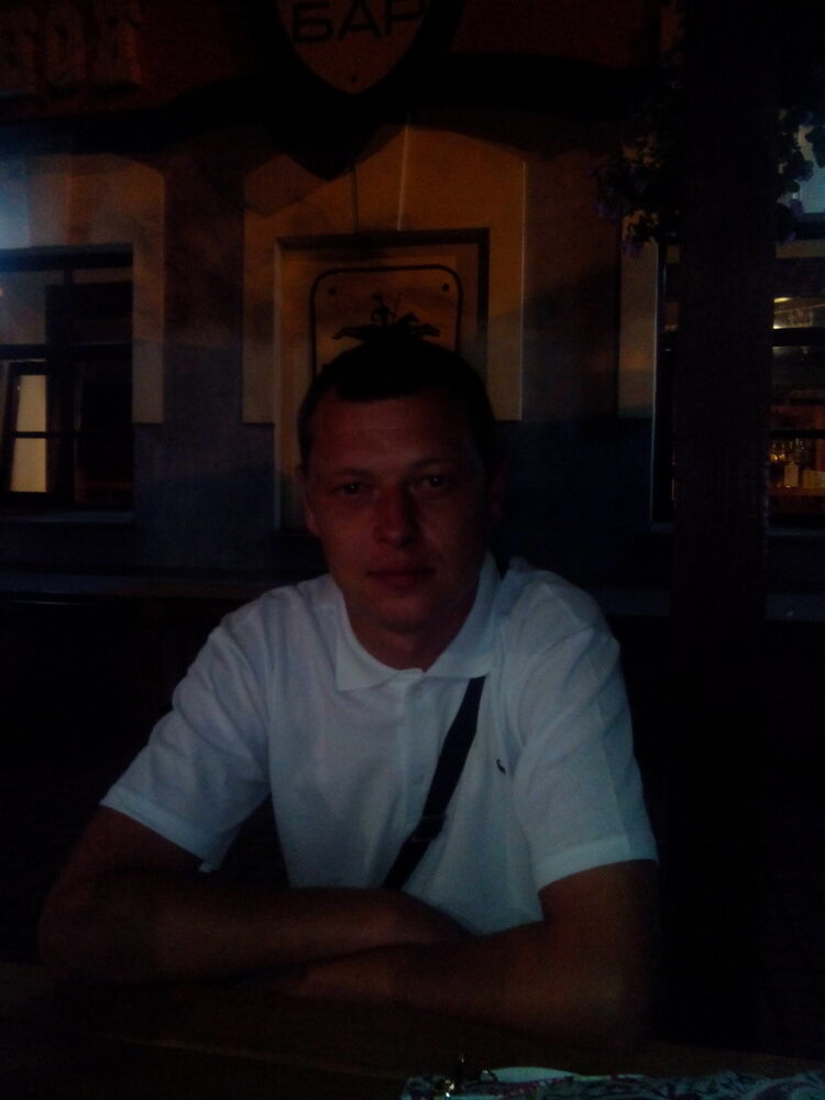  ,   Alex, 43 ,   