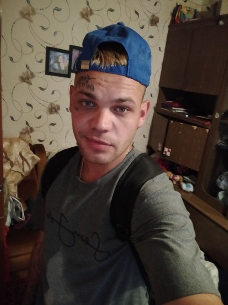   ,   Alexander, 32 ,   ,   , c , 