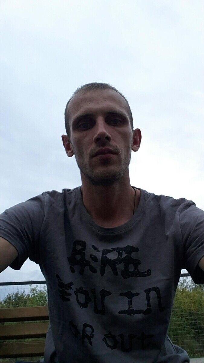  20107711  , 37 ,    