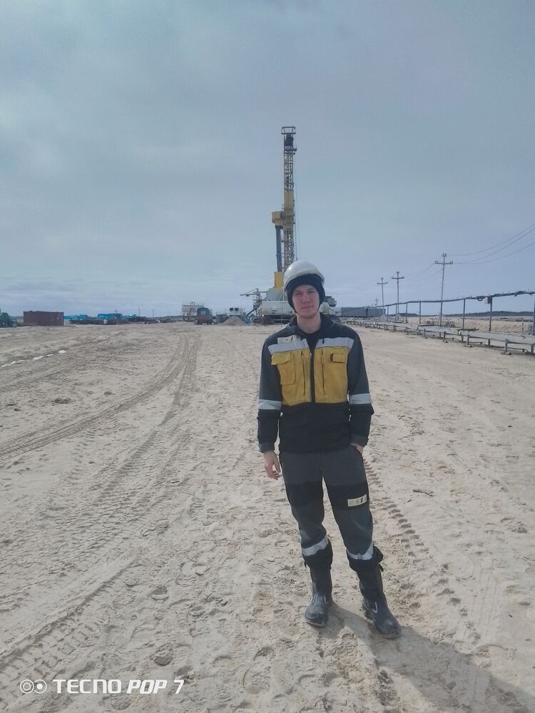  42509531  , 25 ,    