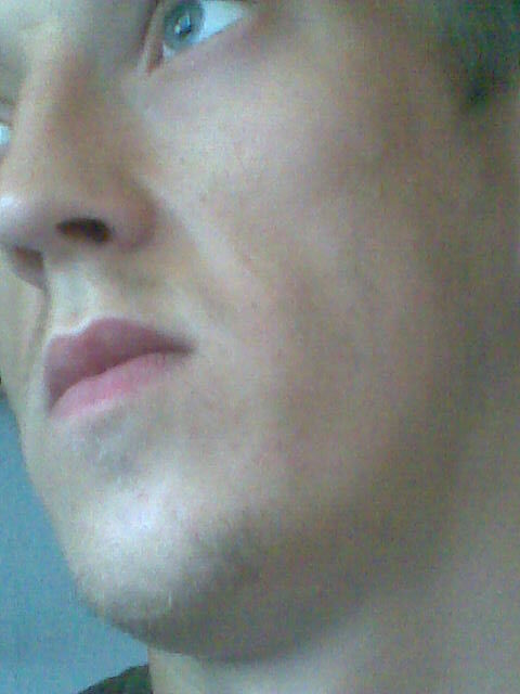  7100111  Denis, 35 ,    