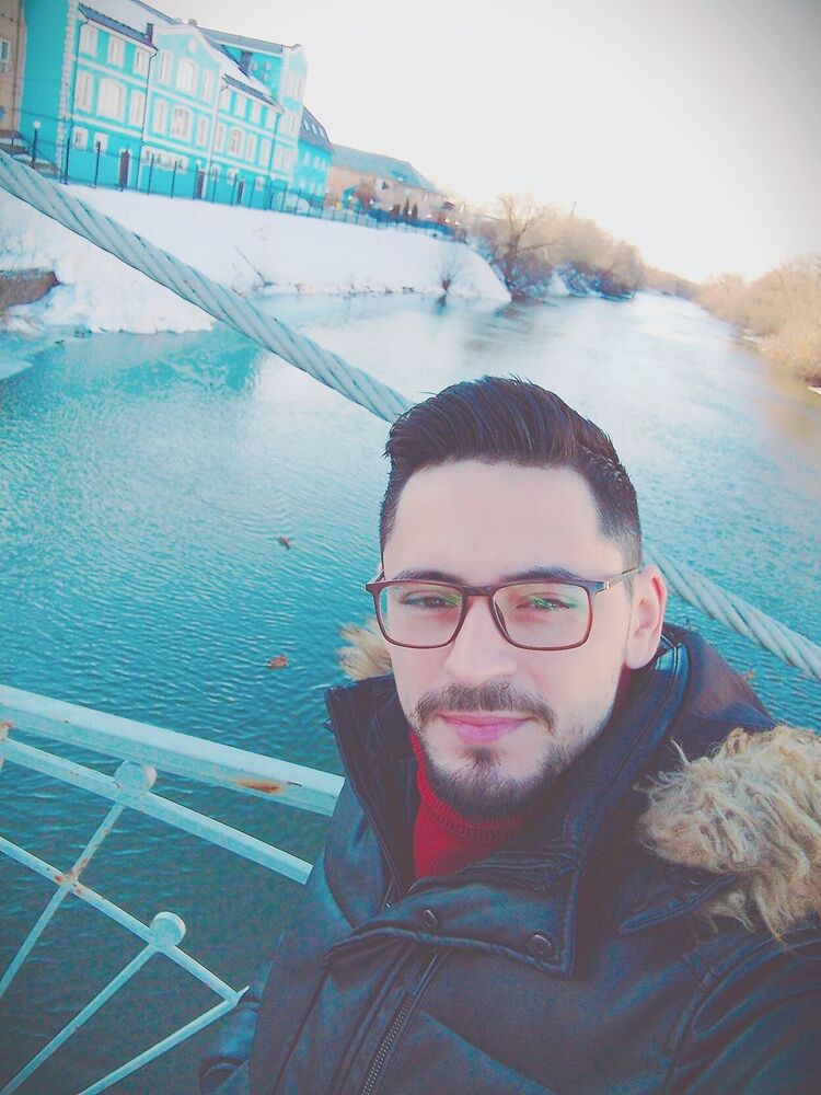  33416921  Mohamed, 33 ,    
