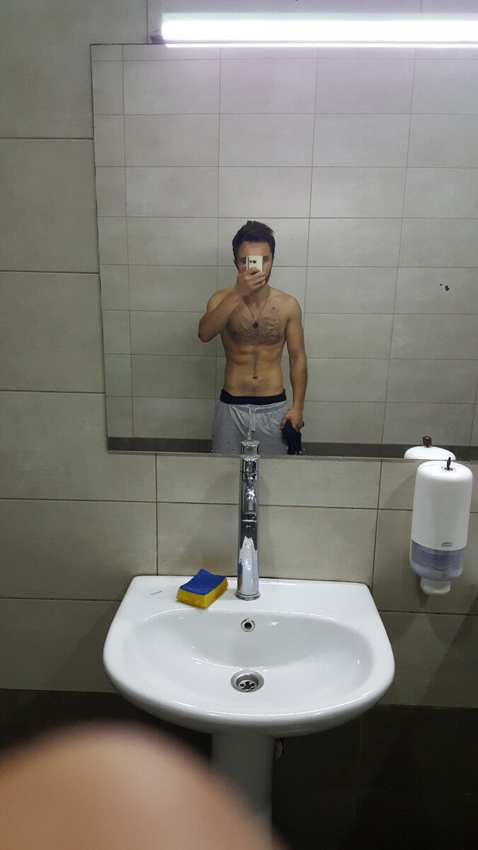  18869401  Gio, 30 ,    
