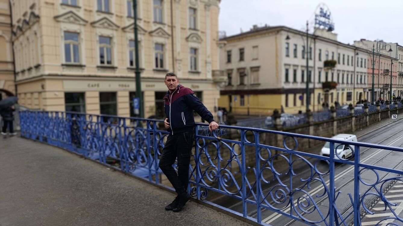  54263911  , 42 ,    Myslenice