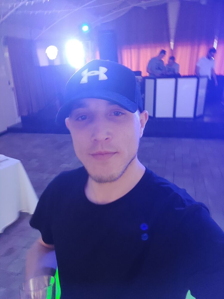  35277161  Sasha, 30 ,    