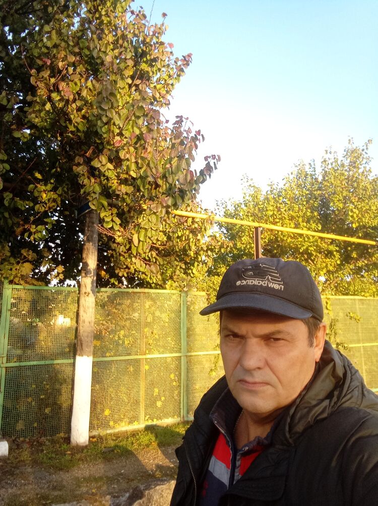  46281701  Vitali, 55 ,    --