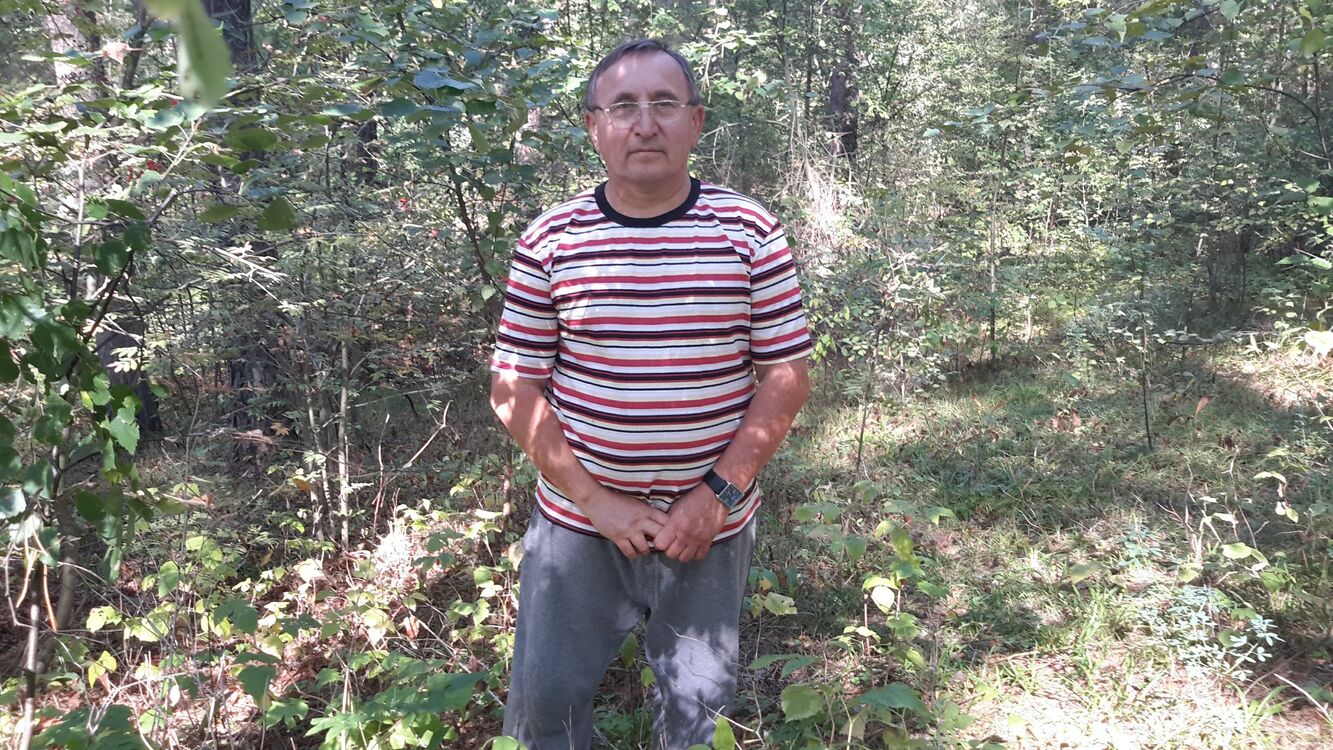  48119641  Munir, 64 ,    