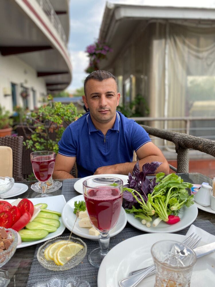  28373291  Ruslan, 40 ,    