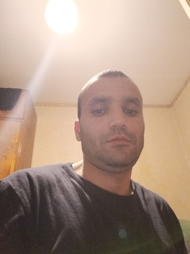  38426331  , 37 ,    -