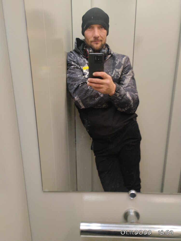  30394011  , 42 ,    