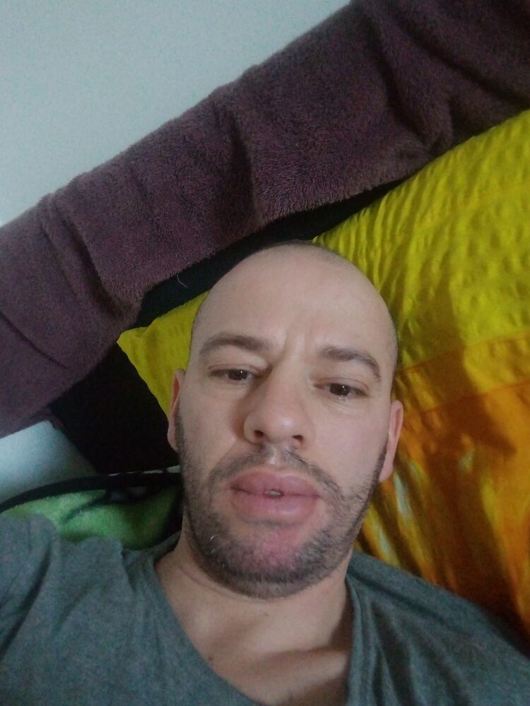 ���������� Pringy, ���� ������� Azzou, 36 ���, ������������ ��� c�������� ���������