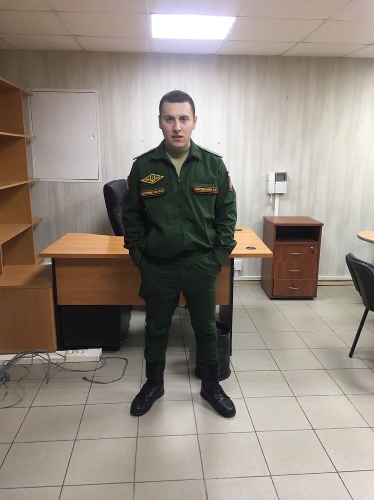  19032221  , 24 ,    