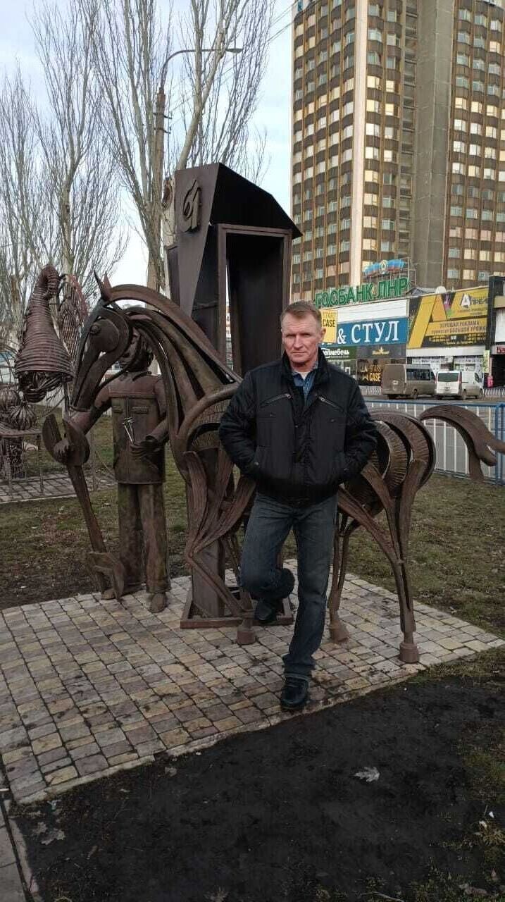  36448821  , 52 ,    