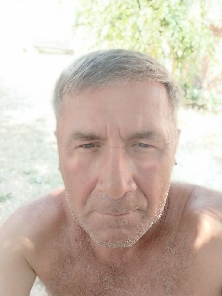  52889501  , 56 ,    