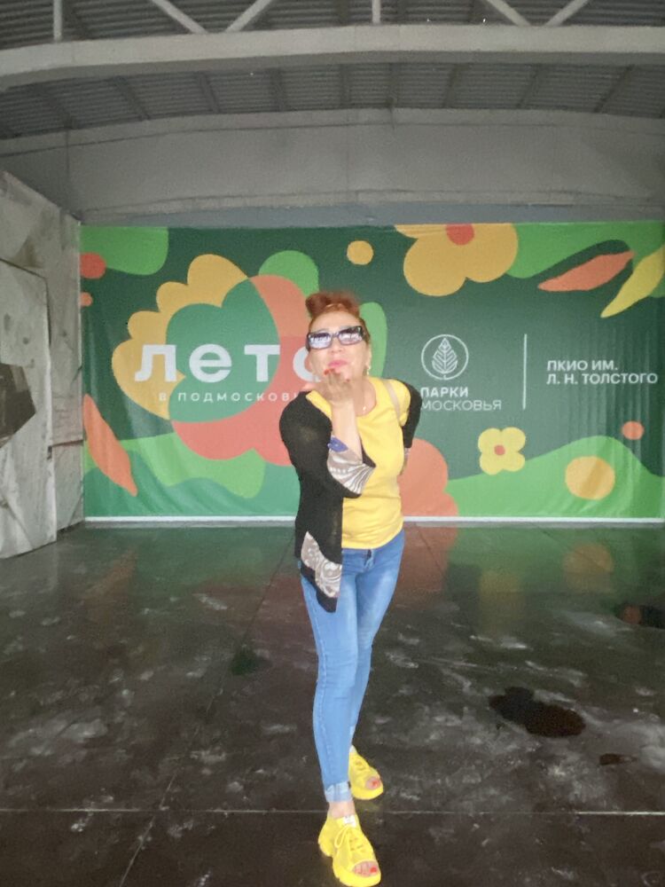  ,   Marina, 53 ,   ,   , c 
