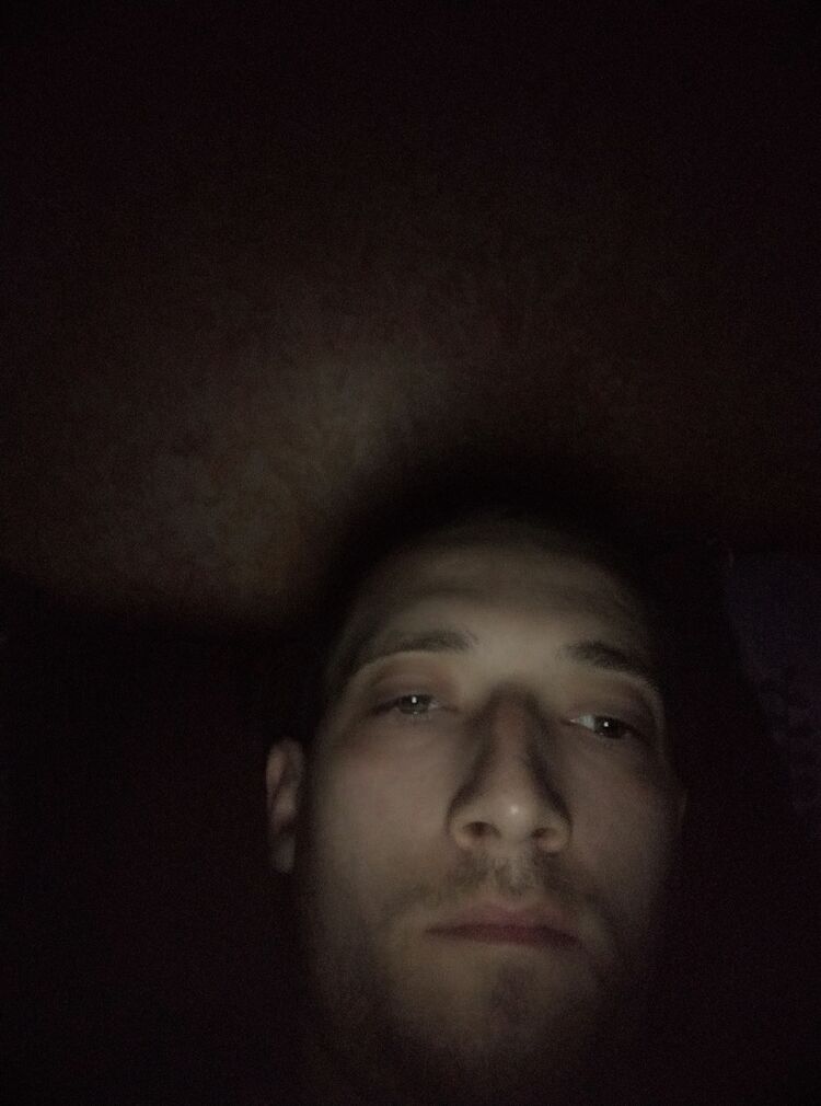  40714651  , 33 ,    