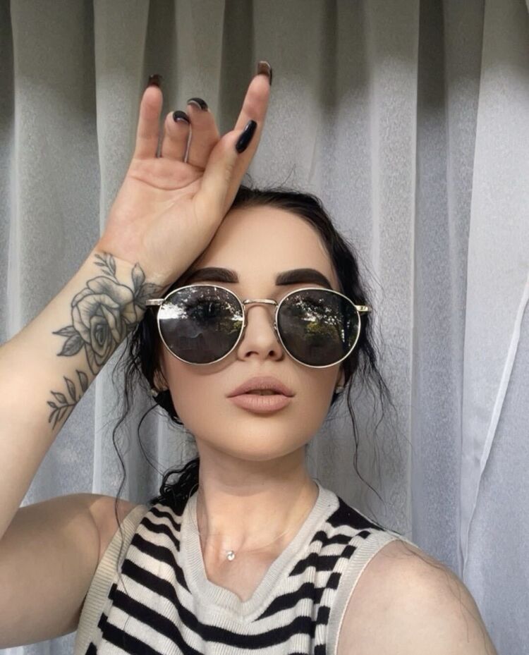  ,   Marina, 26 ,   ,   