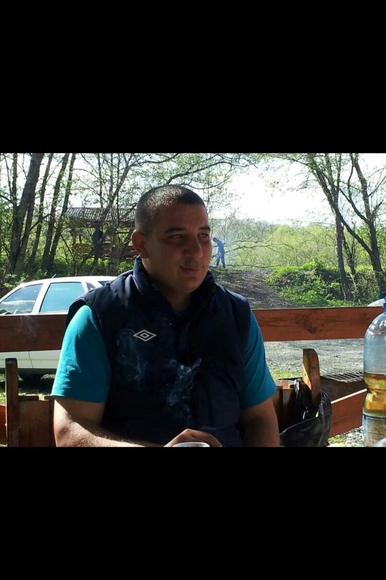  49988931  , 42 ,    