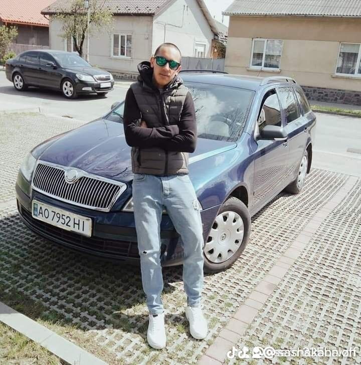  ,   Sashakanalos, 34 ,   ,   
