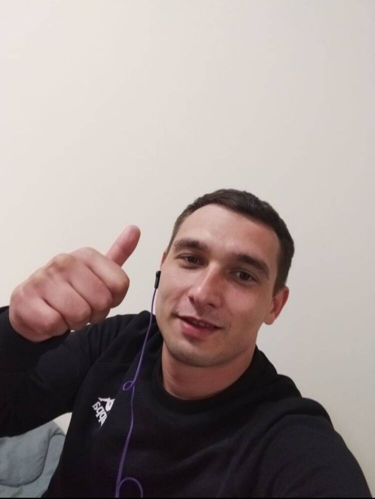  28813151  Stanislav, 30 ,    