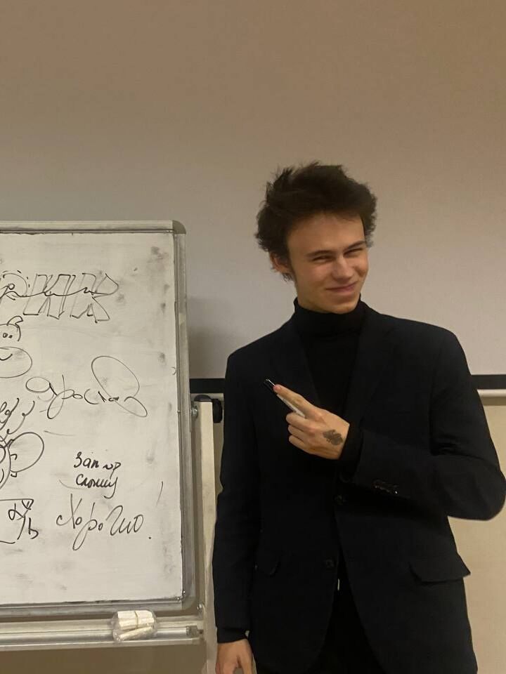  27665851  , 22 ,    -