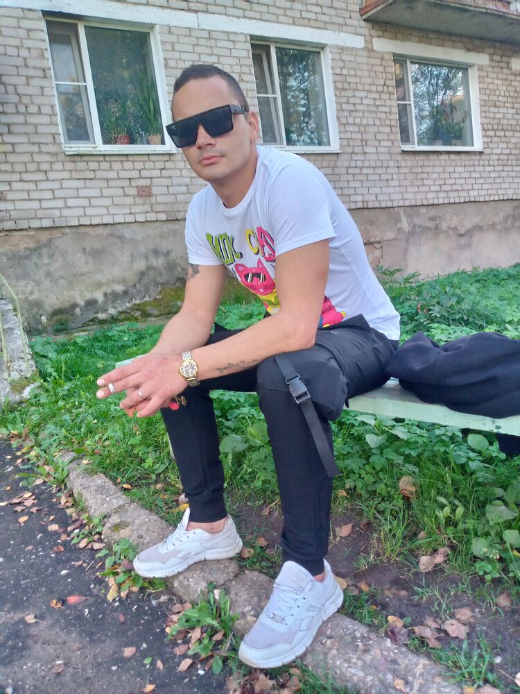  38076681  Andrey, 30 ,    