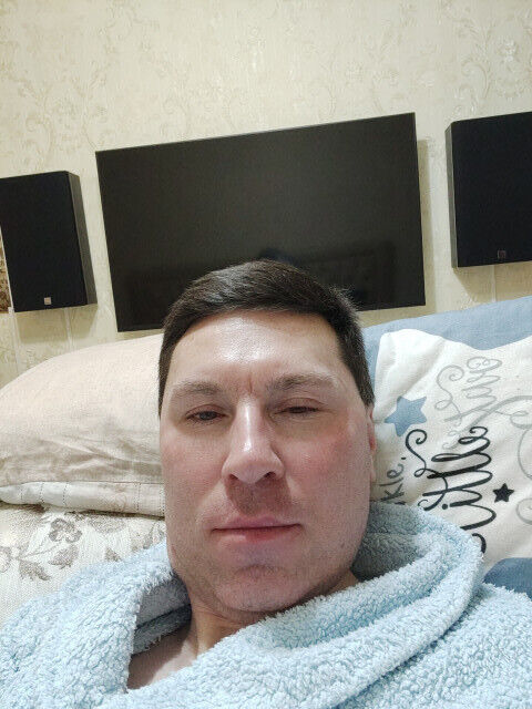  35195391  Sasha, 47 ,    