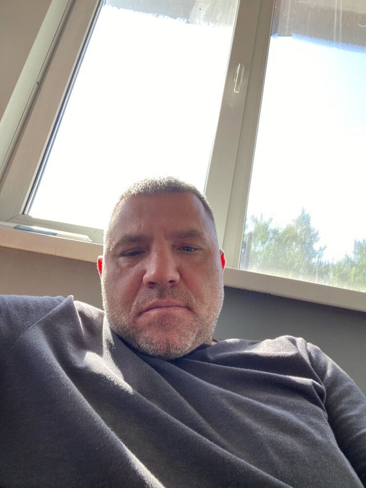 ,   Igor, 42 ,   ,   