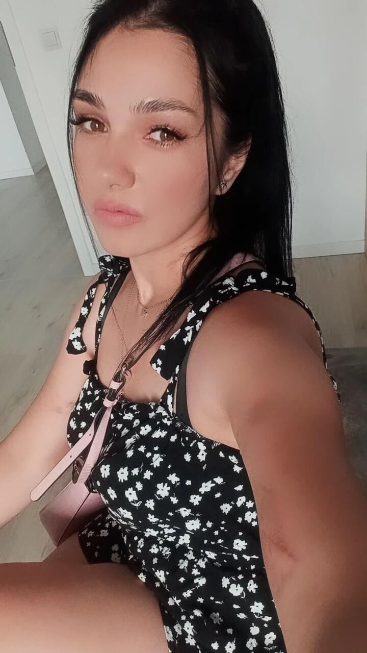  28389971  Elena, 35 ,    Bielany Wroclawskie