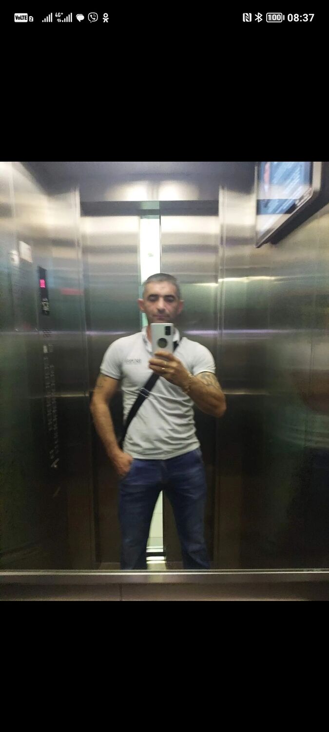  34417861  , 37 ,    