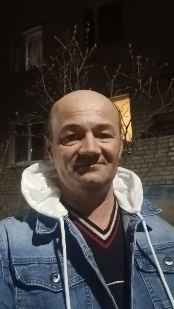  52888281  Aleksandr, 47 ,    