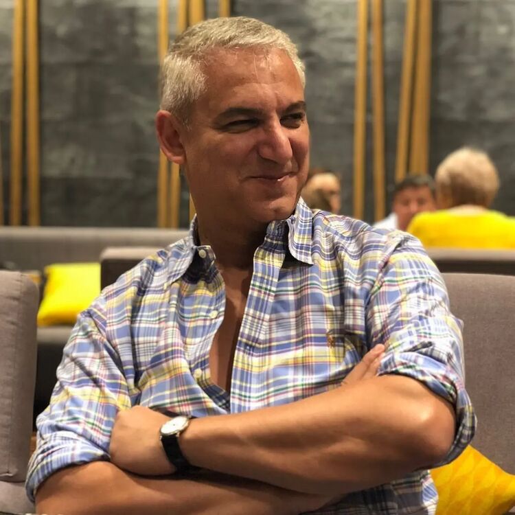  48402261  David Peter, 57 ,    
