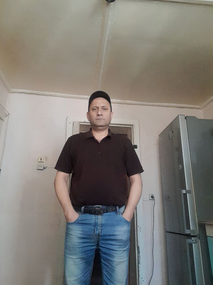  54458261  Mansur, 50 ,    