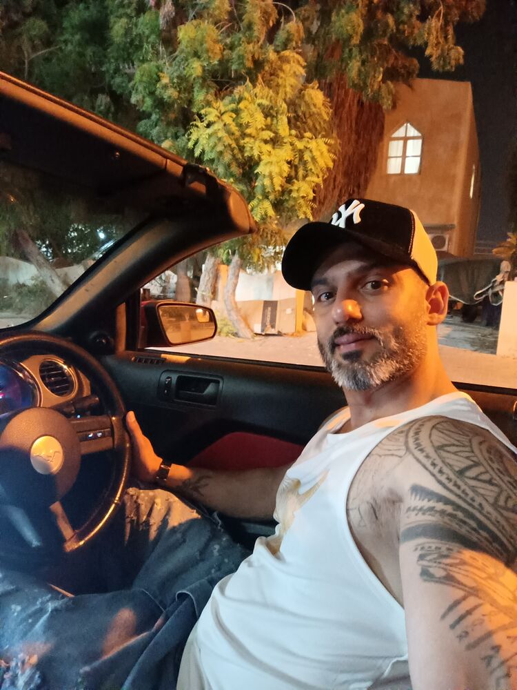  49651841  Mostafa, 34 ,    
